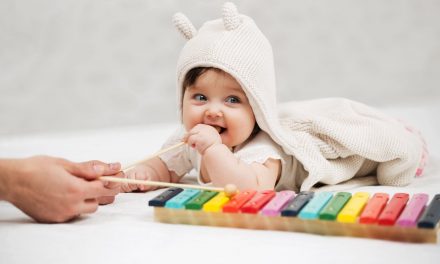 Benefícios da música na primeira infância