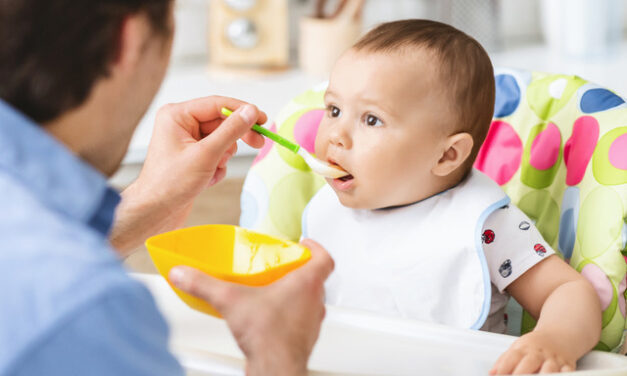 bebe a comer papa