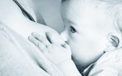 OMS recomenda amamentação durante surto de Covid-19