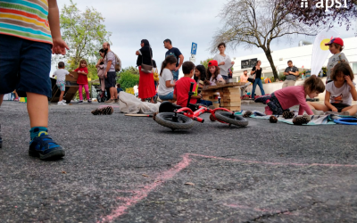 Playstreet: brincadeiras fecham rua ao trânsito