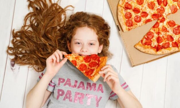 Estudo: “Kid influencers” promovem alimentos pouco saudáveis na internet