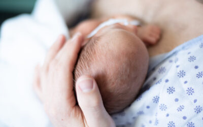 Cantar para os bebés prematuros tem efeito terapêutico