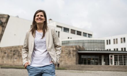 Portuguesa cria camisola que reduz efeitos da menopausa