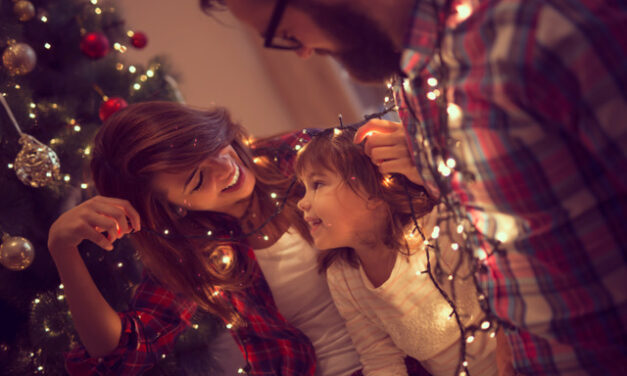 Checklist de segurança para quem tem crianças em casa no natal